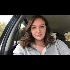 Meet your Posher, Alyssa